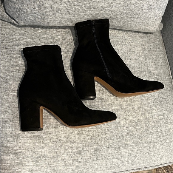 Steven Lieve Black Suede Pointed-Toe Sock Boots - Picture 2 of 11